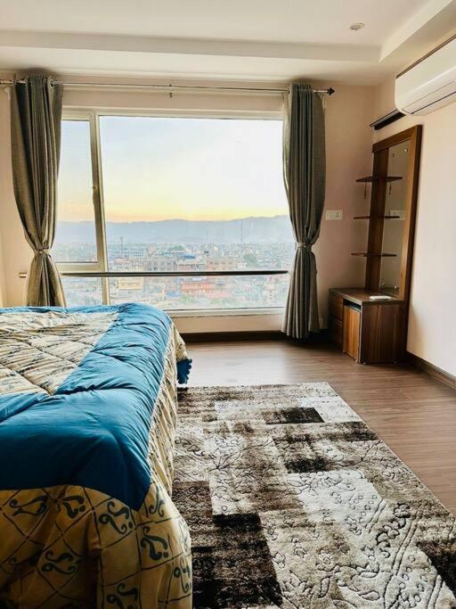 Penthouse 3 Bedroom Apartment With A Beautiful View Ποκάρα Εξωτερικό φωτογραφία